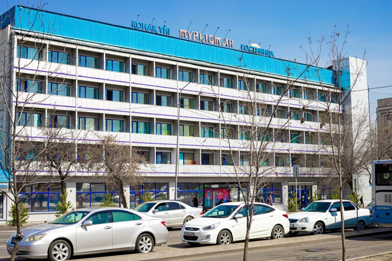 Turkestan Hotel Алма Ата Екстериор снимка